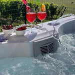 Appartamento Pais - Relax In Jacuzzi Tra I Vigneti *