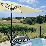 Pais - Relax In Jacuzzi Tra I Vigneti Appartamento Quargnento